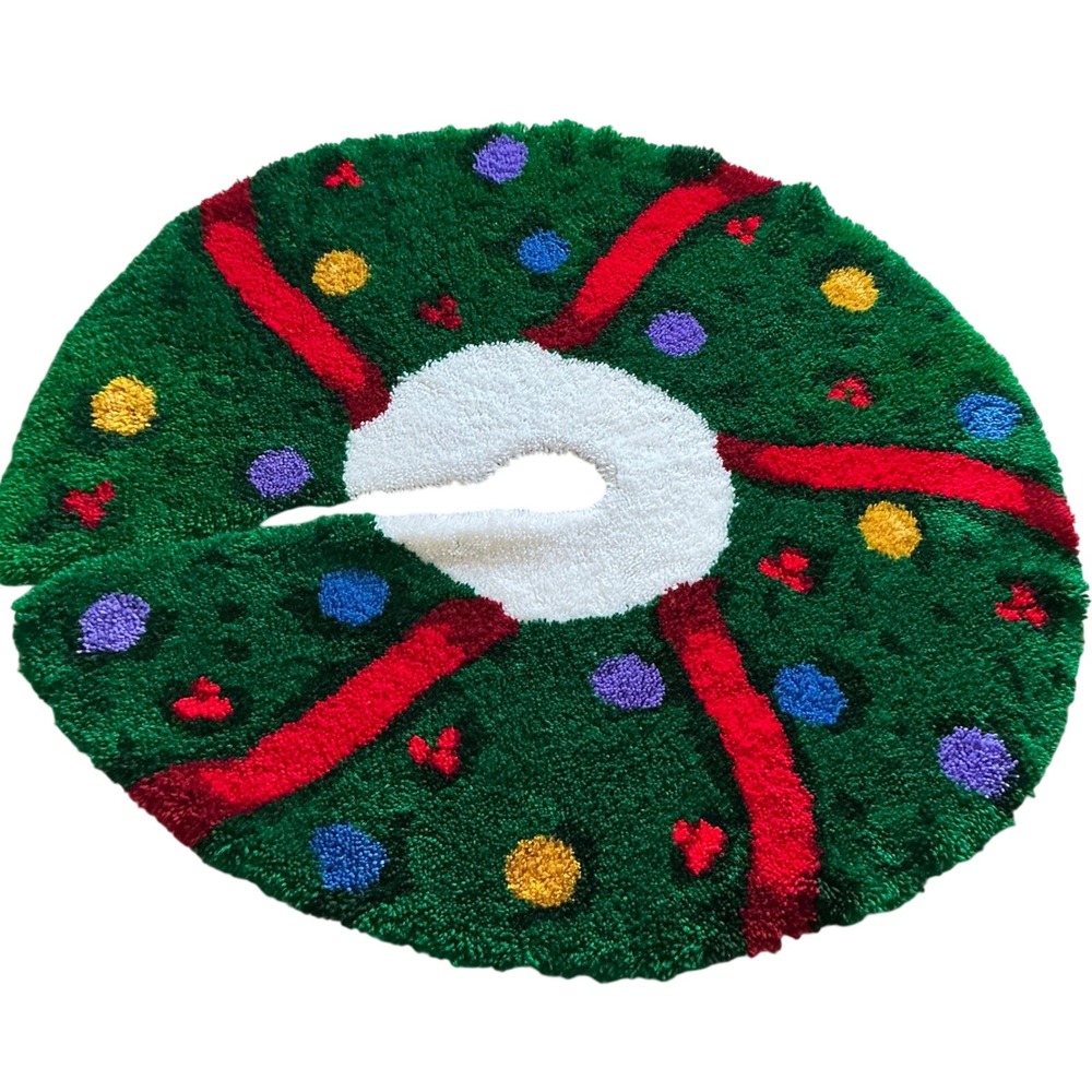 Handmade Latch Hook Christmas Tree Skirt Green Plush Folk Art Holiday 36"